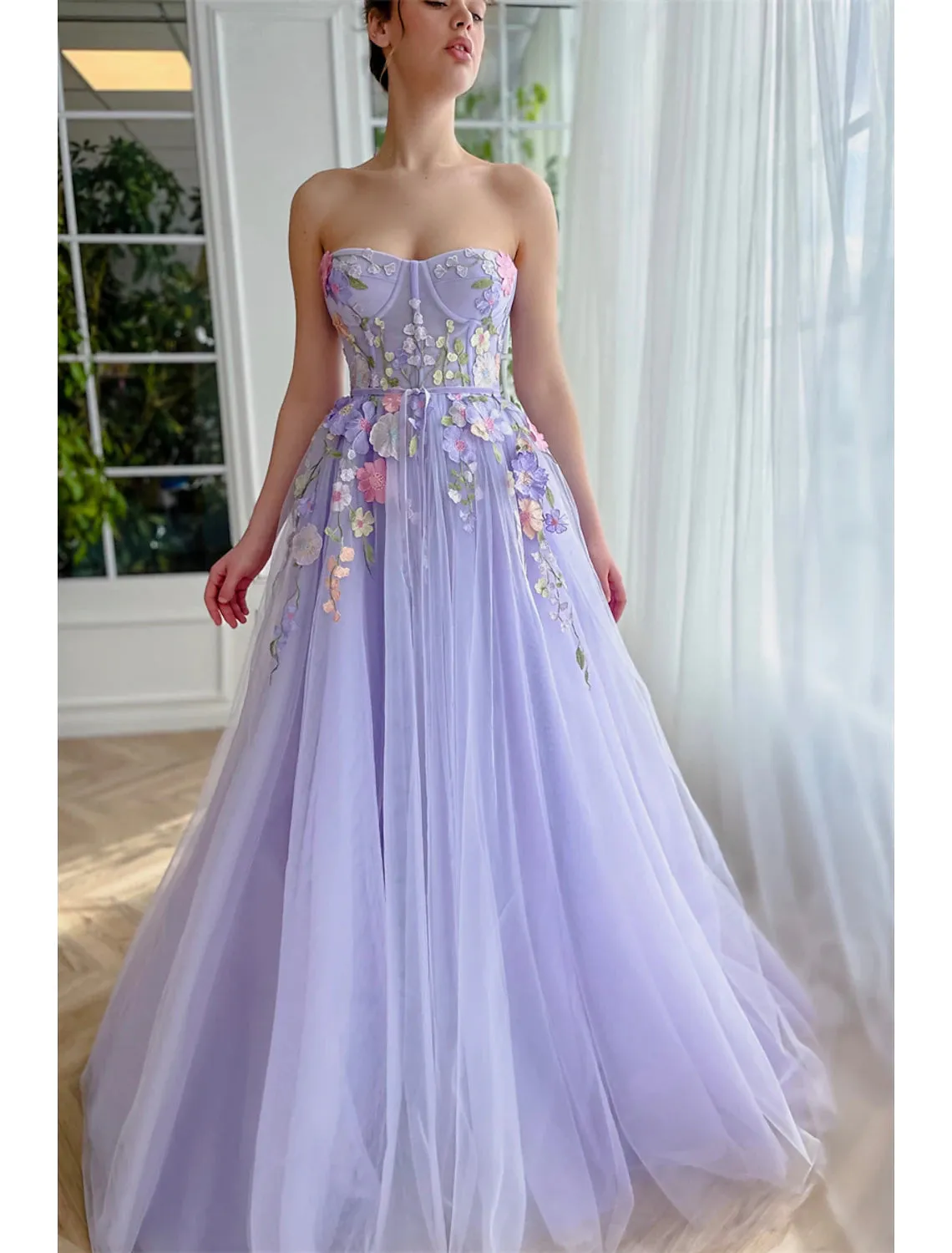 A-Line Evening Gown Floral Dress Wedding Court Train Sleeveless Strapless Tulle with Appliques