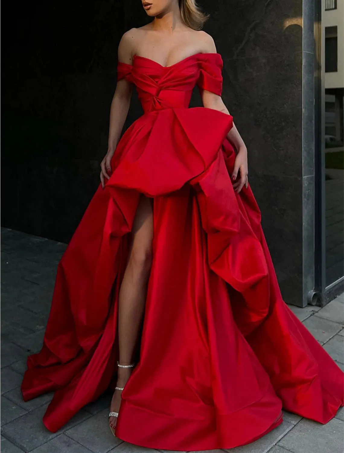 A-Line Evening Gown Party Dress Masquerade Prom Sweep / Brush Train Sleeveless Off Shoulder Satin with Slit