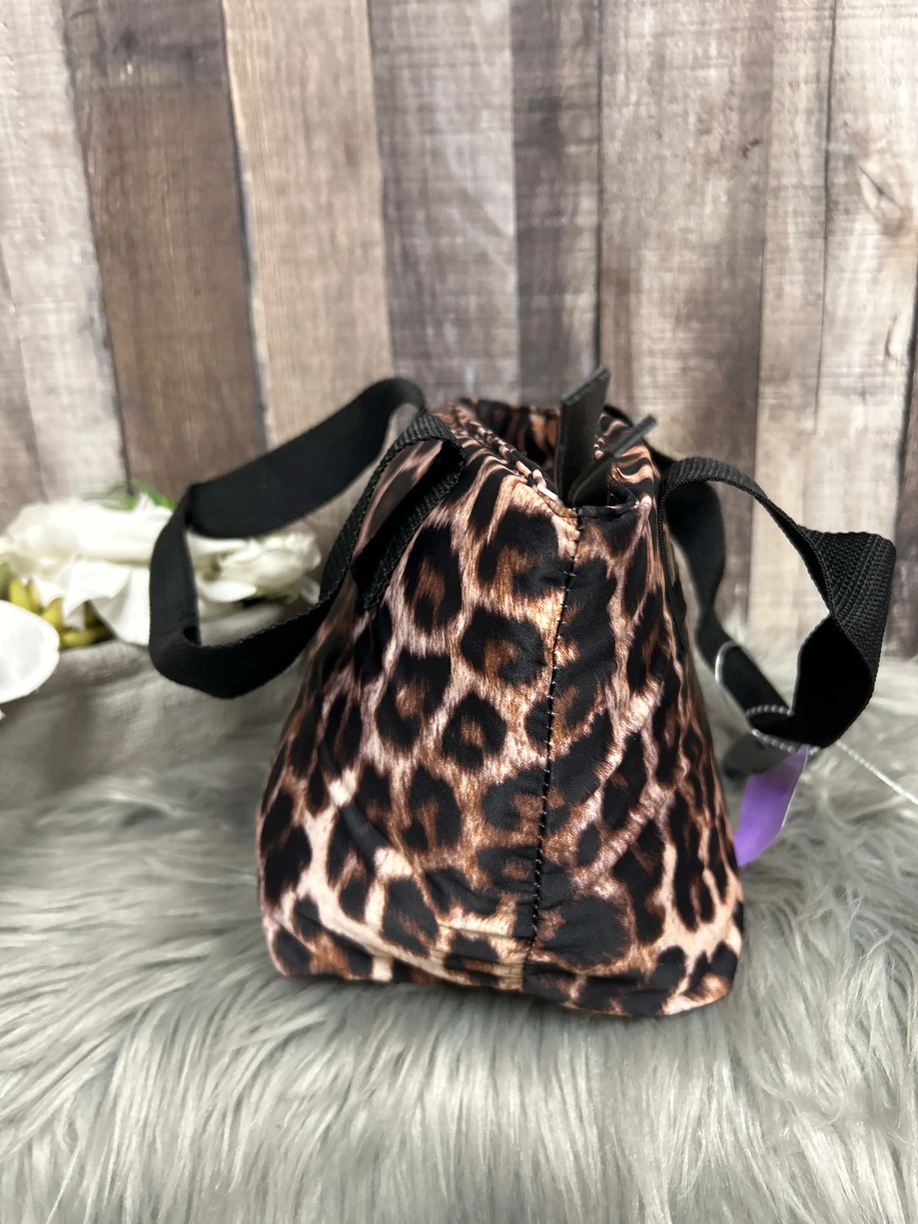 Animal Print Accessory Tag Tahari By Arthur Levine