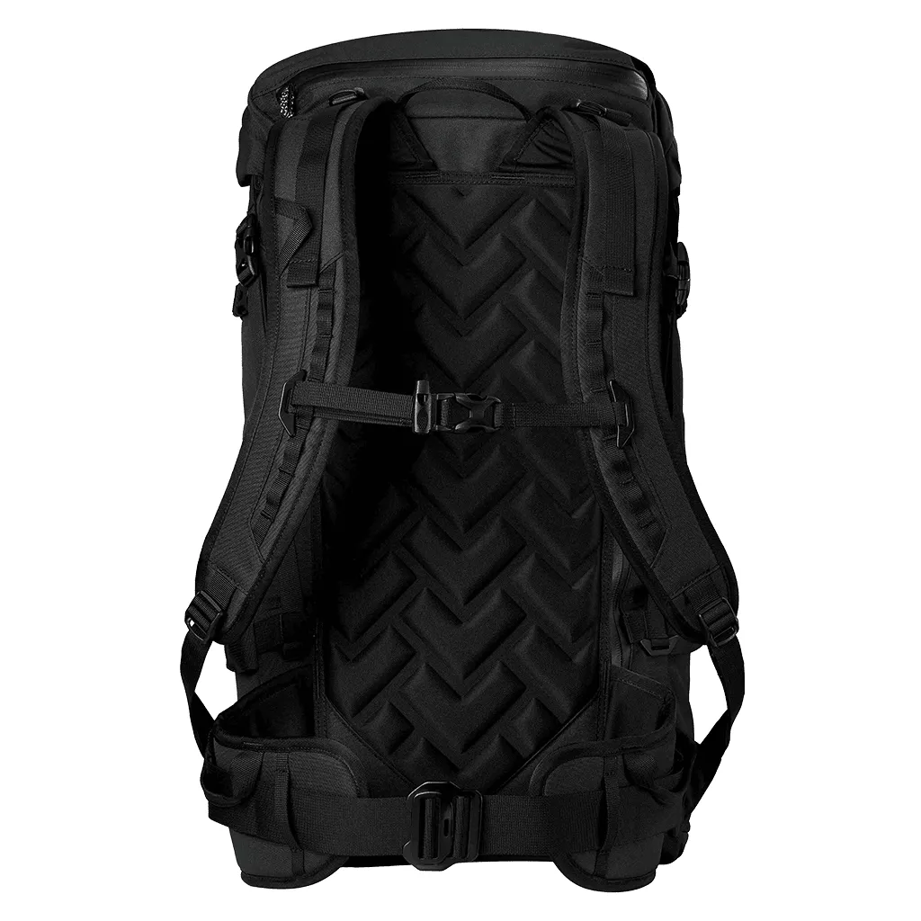 Dorsa 37 backpack - Black / White