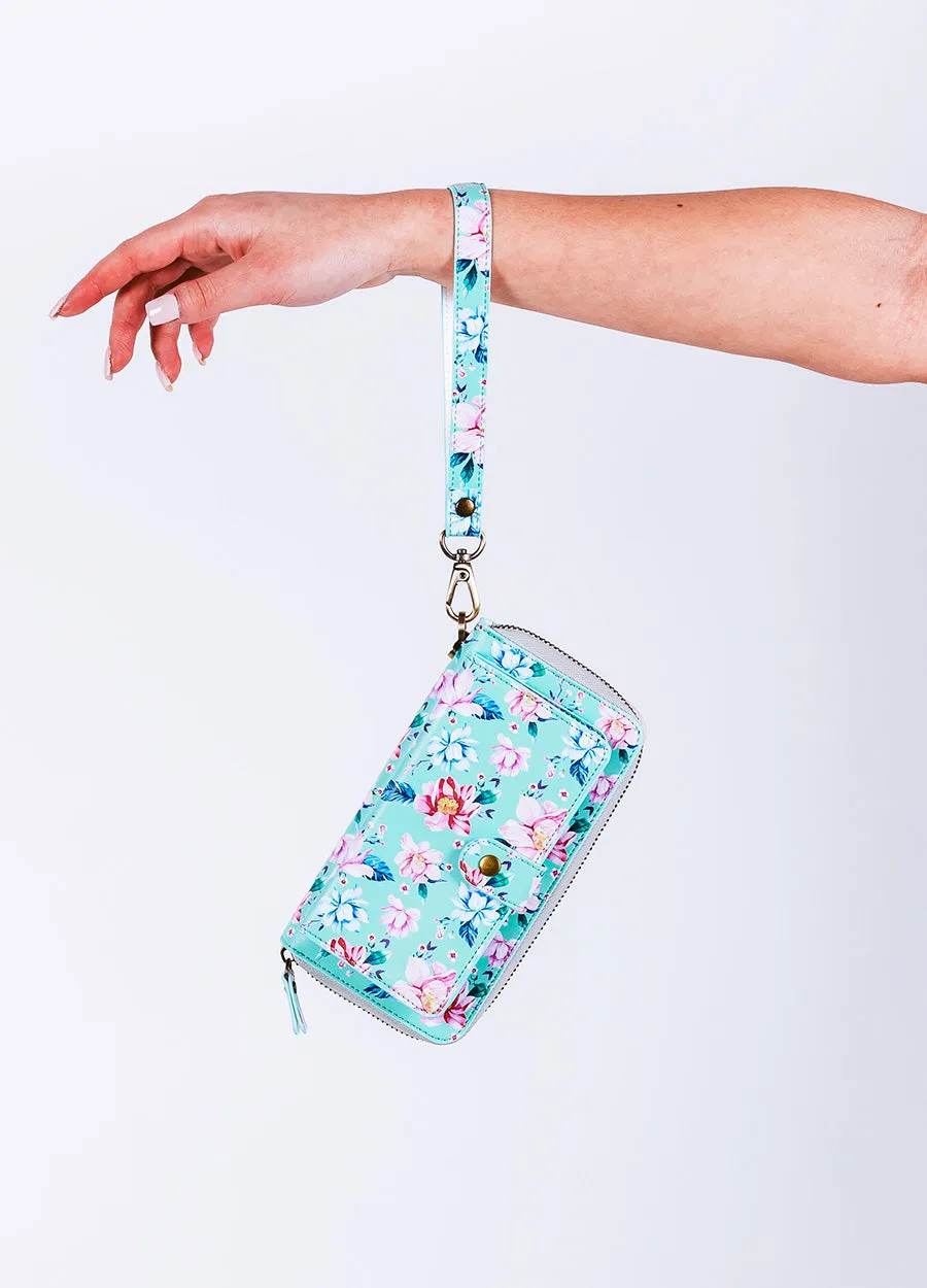 Ultimate Wristlet Phone Case in Fresh Floral