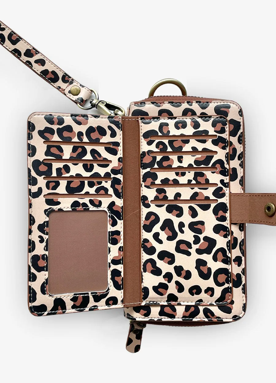 Ultimate Wristlet Phone Case in Leopard