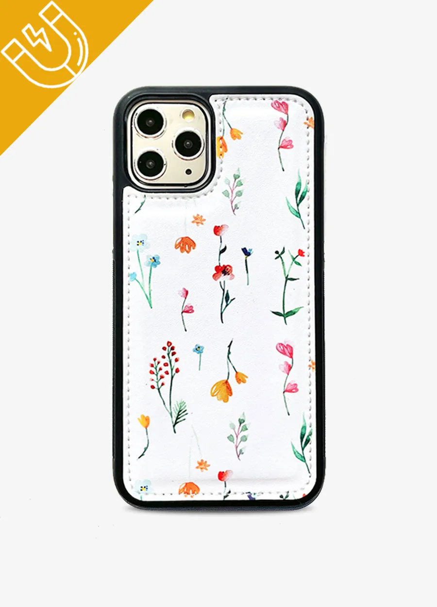 Ultimate Wristlet Phone Case in White Baby Floral